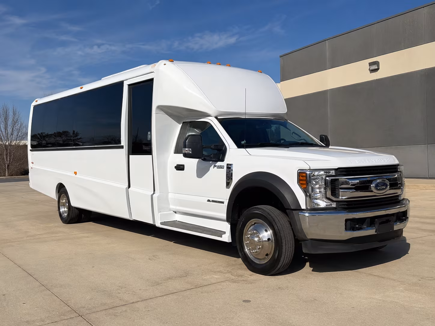 buses for lake elsinore performing arts and cultural field trips