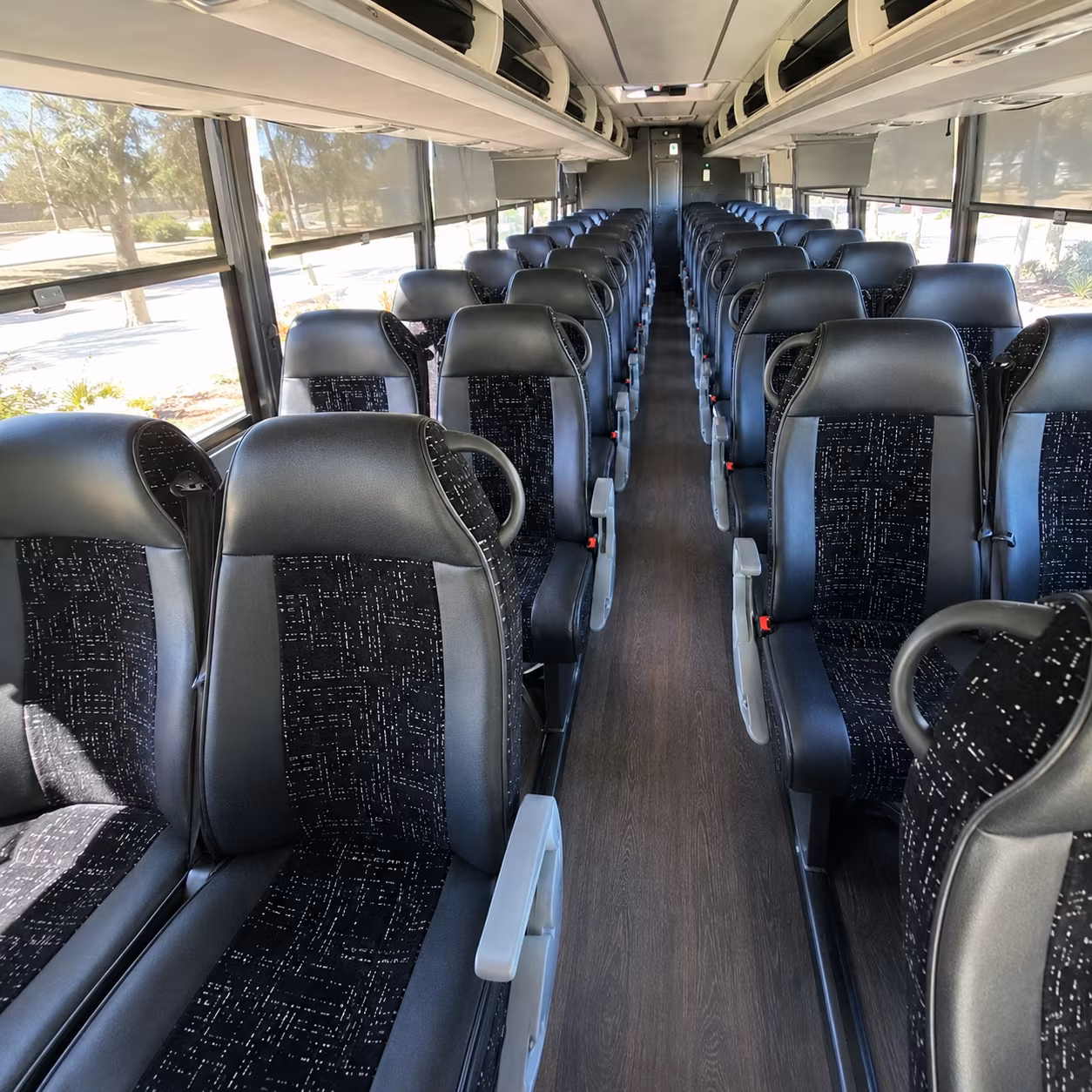 concert charter buses for large groups and corporate outings in lake elsinore