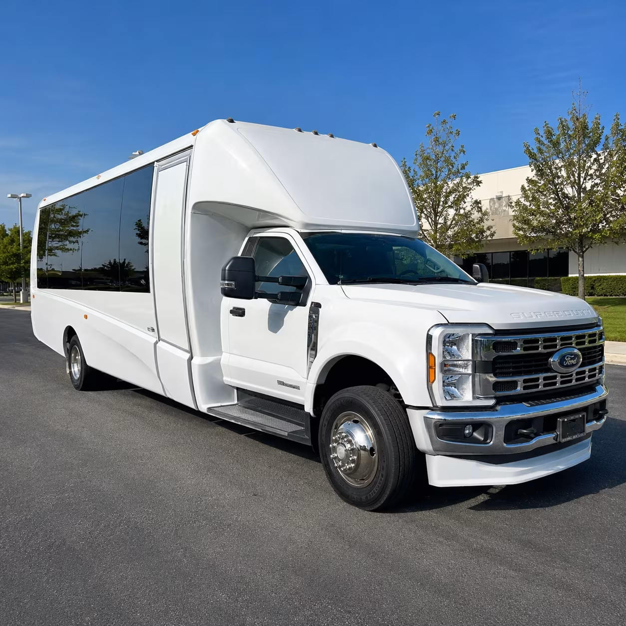 corporate shuttle buses and employee transportation in lake elsinore