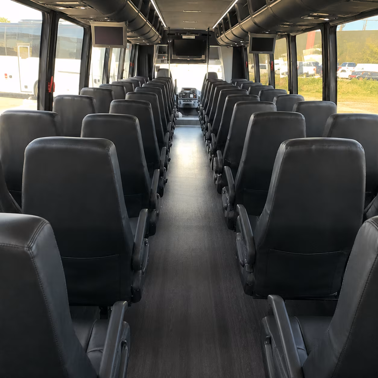 does the date or the day of the week change what a bus costs in lake elsinore
