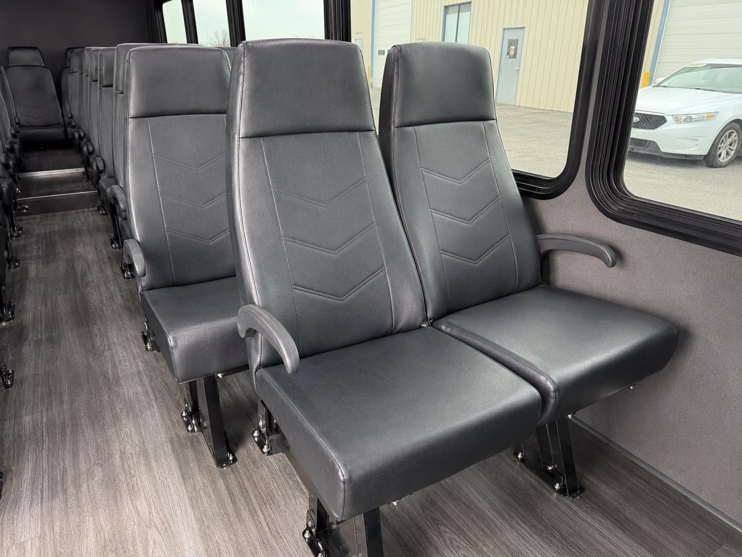 lake elsinore 20 passenger minibus inside