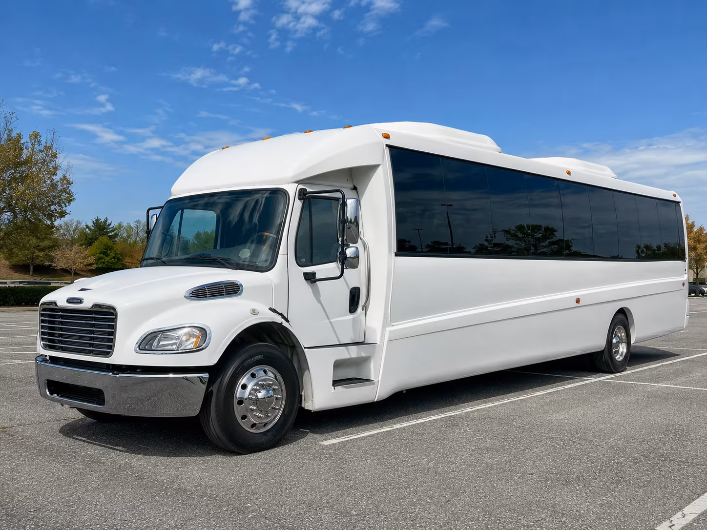 lake elsinore 30 passenger party bus