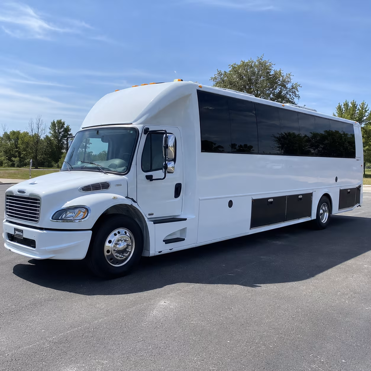 lake elsinore 40 passenger party bus