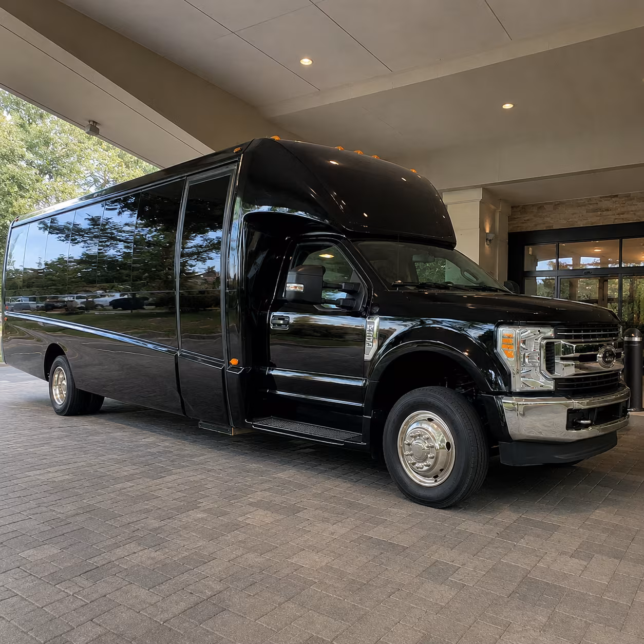 lake elsinore concert transportation onboard seating