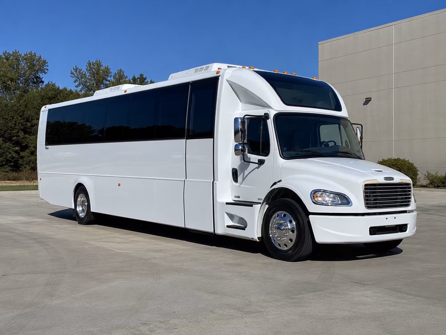 lake elsinore party bus