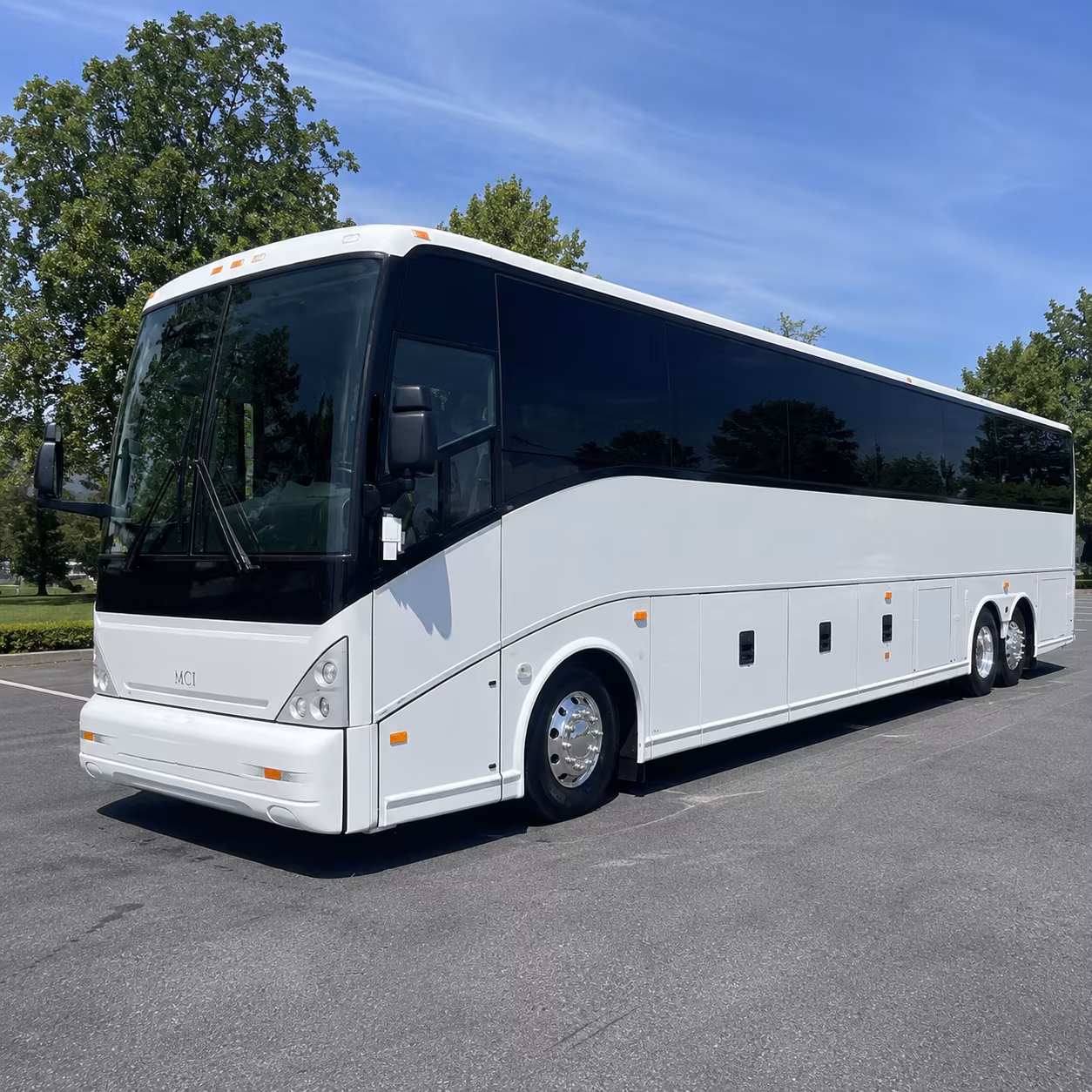 out of state and regional charter bus rentals for lake elsinore groups