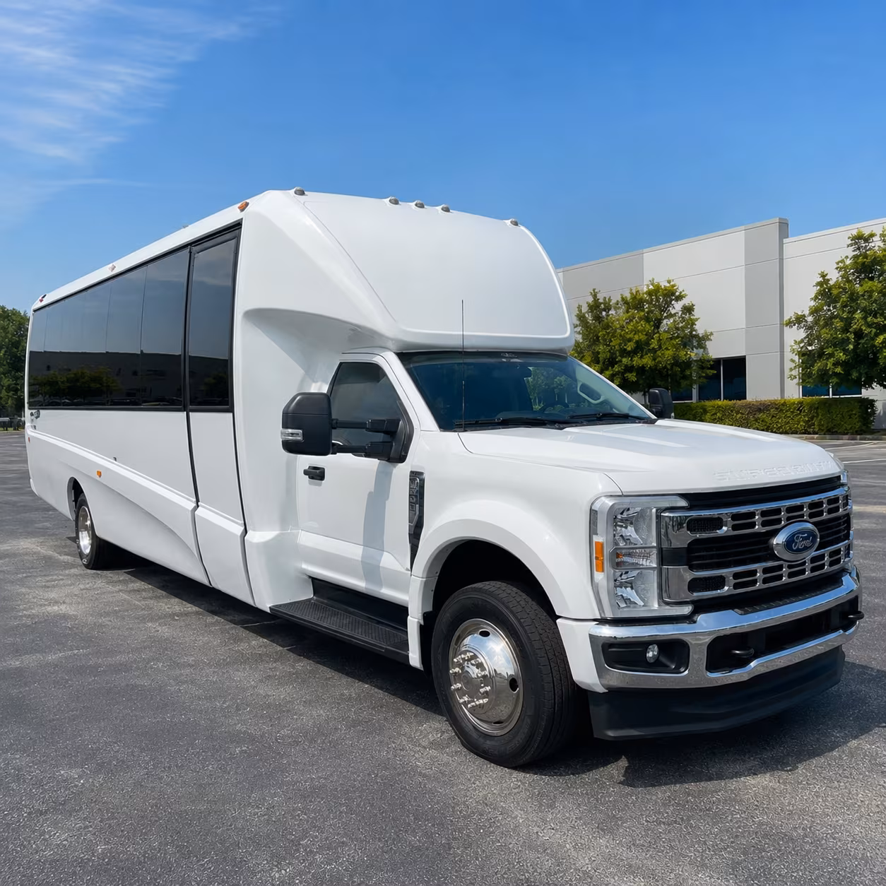 winery and brewery tour buses along the temecula valley wine country corridor